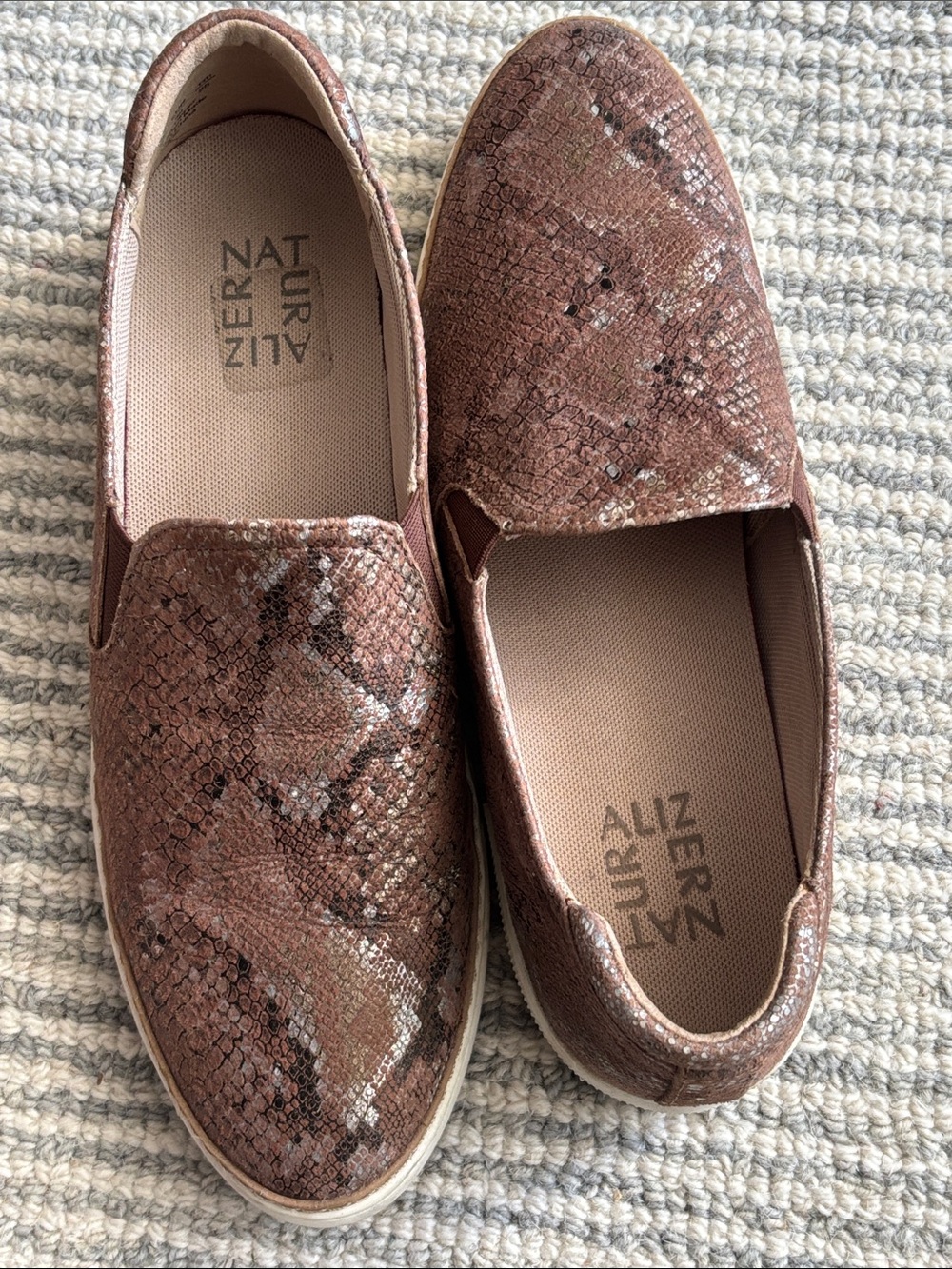 Naturalizer Jade Slip On sneakers, Size 8